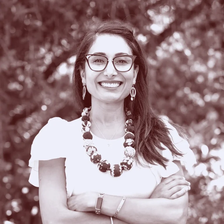Veena headshot